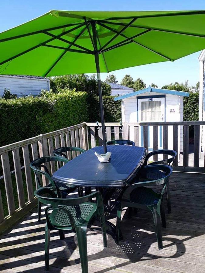 Luxueuze Stacaravan In Bredene Met Eigen Terras En Tuintje Kültér fotó